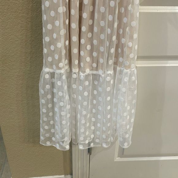 Vici women’s puff sleeve polka dot white & tan dress in medium - Picture 6 of 11